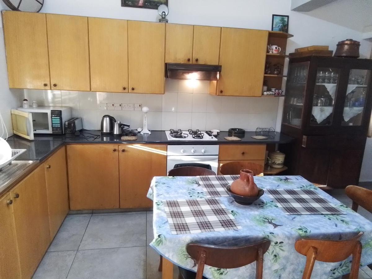 Kampi Double Storey House In The Village Nikozja Zewnętrze zdjęcie